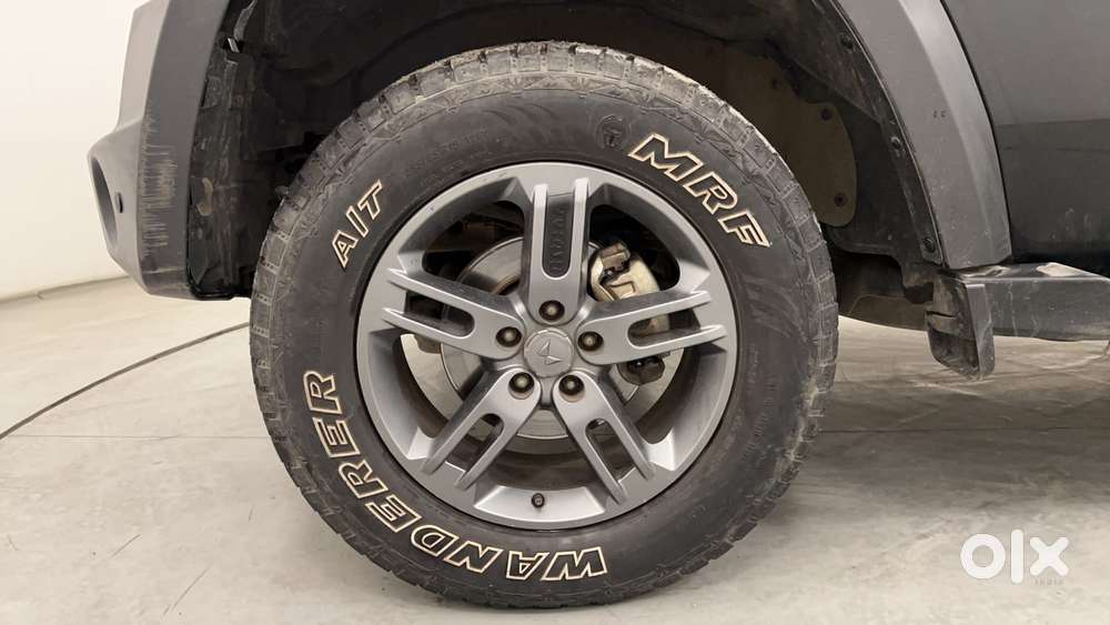 Mahindra Thar 2.0 Lx Hard Top Petrol At 4 Rwd, 2022, Petrol