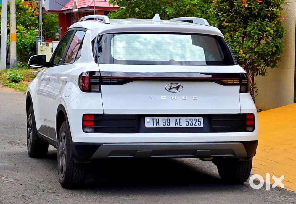 Hyundai Venue, 2025, Petrol