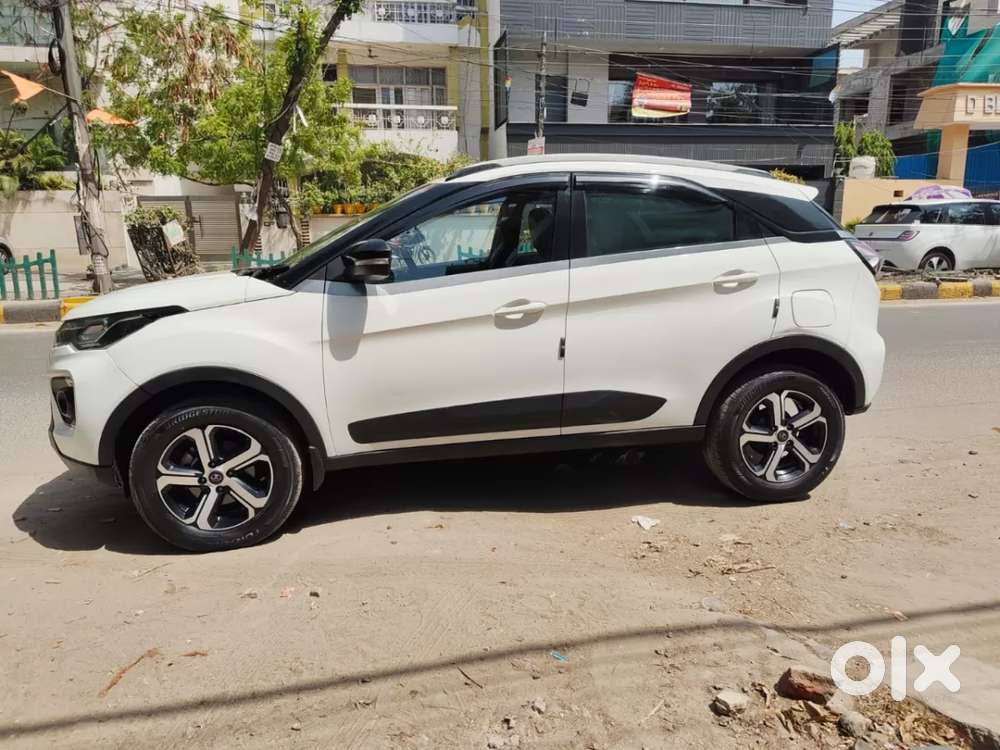 Tata Nexon 1.2 Revotron Xz Plus Hs Dark Edition, 2022, Petrol