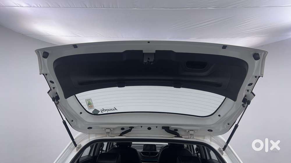 Tata Altroz Xza Plus (s), 2024, Petrol
