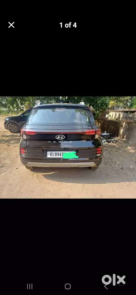 Hyundai Venue 2022 Petrol Well Maintained Complete Company Maintained