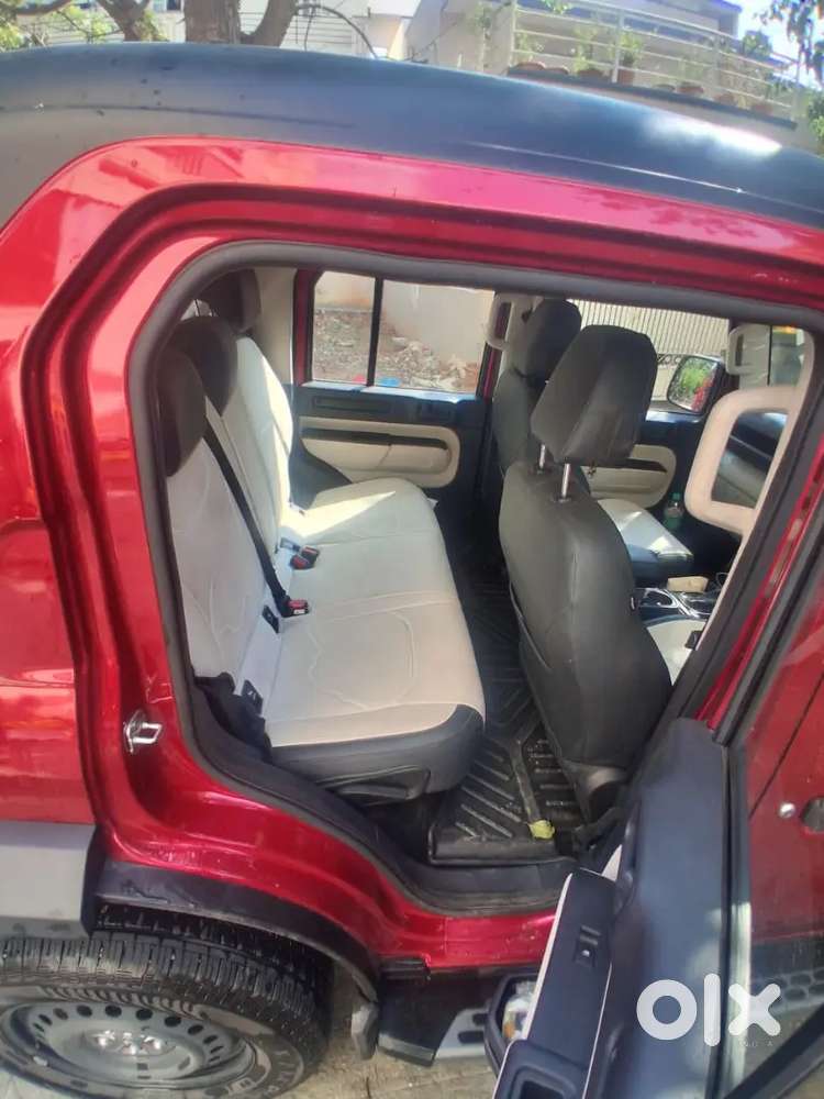 Mahindra Thar Roxx 2025