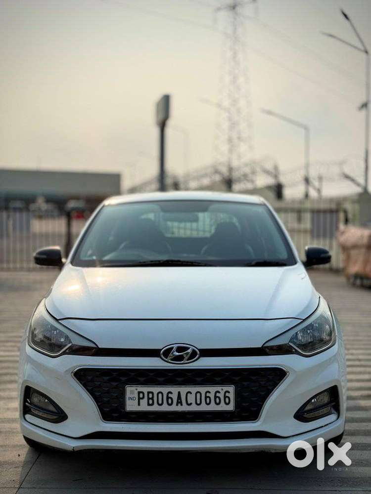 Hyundai I20 Sportz 1.2 Bs-iv, 2019, Petrol