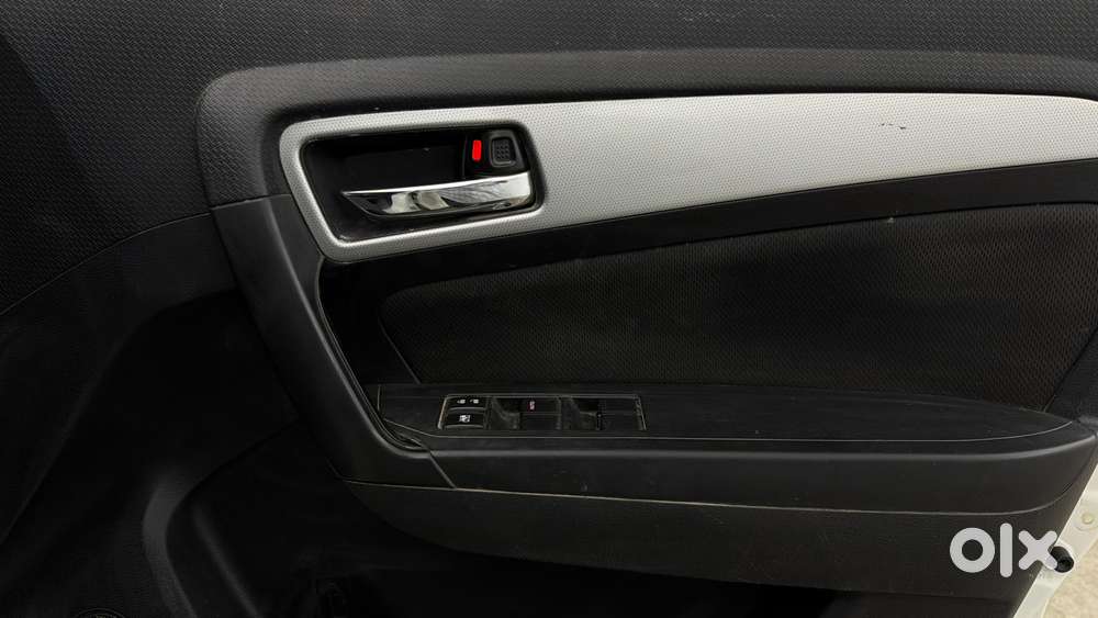 Maruti Suzuki Vitara Brezza 1.5 Zxi Plus At, 2022, Petrol