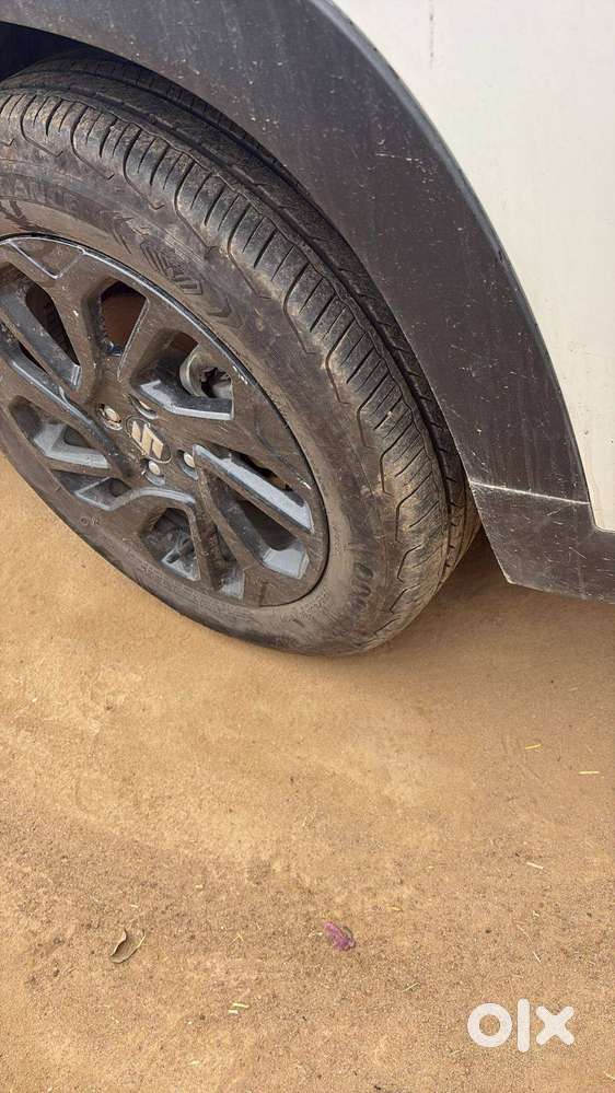 Fronx 2024 Petrol 23500 Km Warranty Valid Till 2029