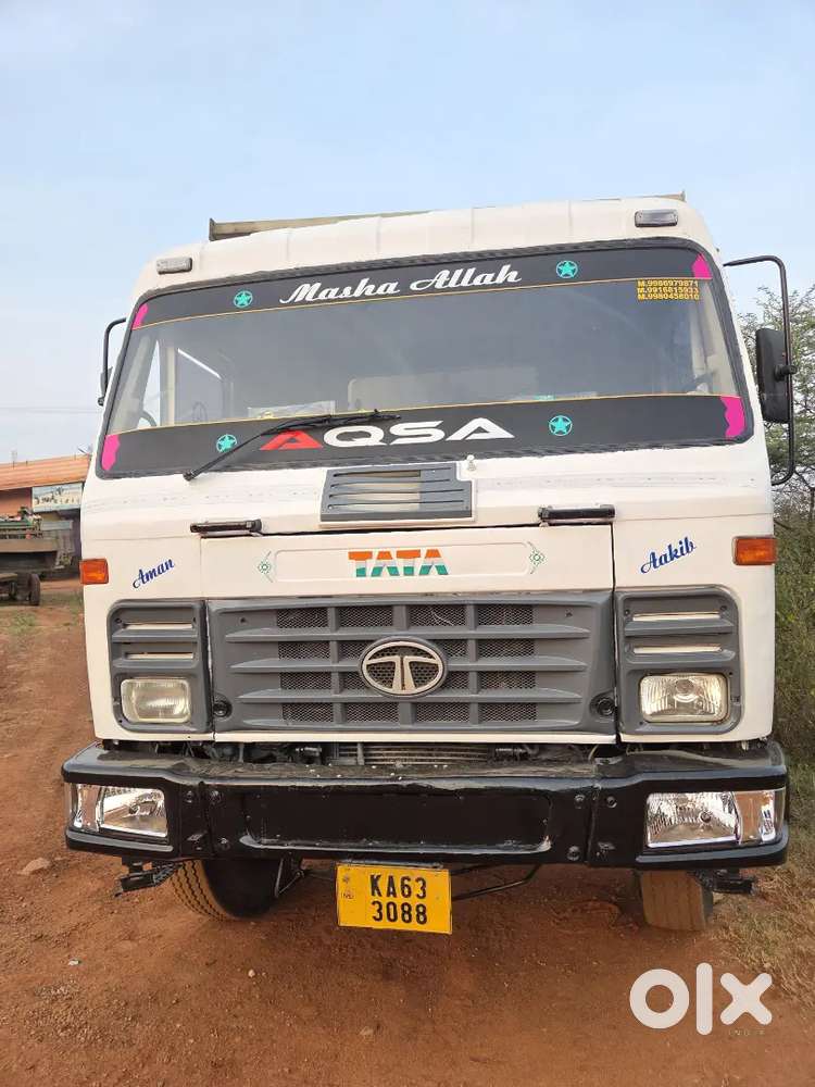 Tata 1613 tipper