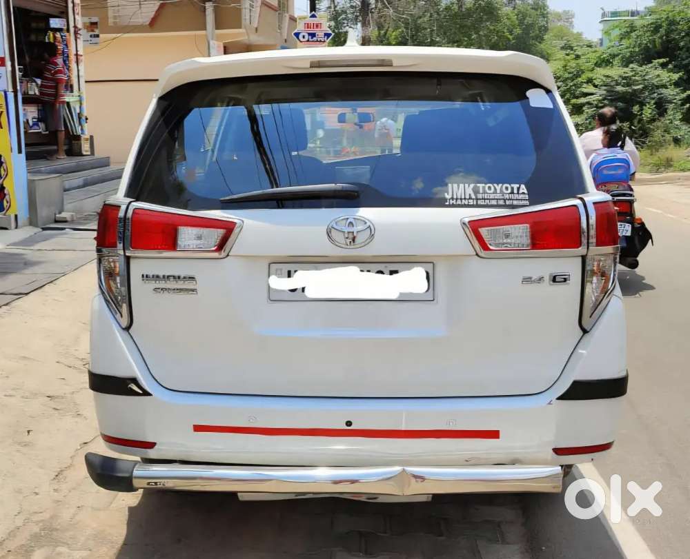 Toyota Innova Crysta 2016 Diesel 65000 Km Driven