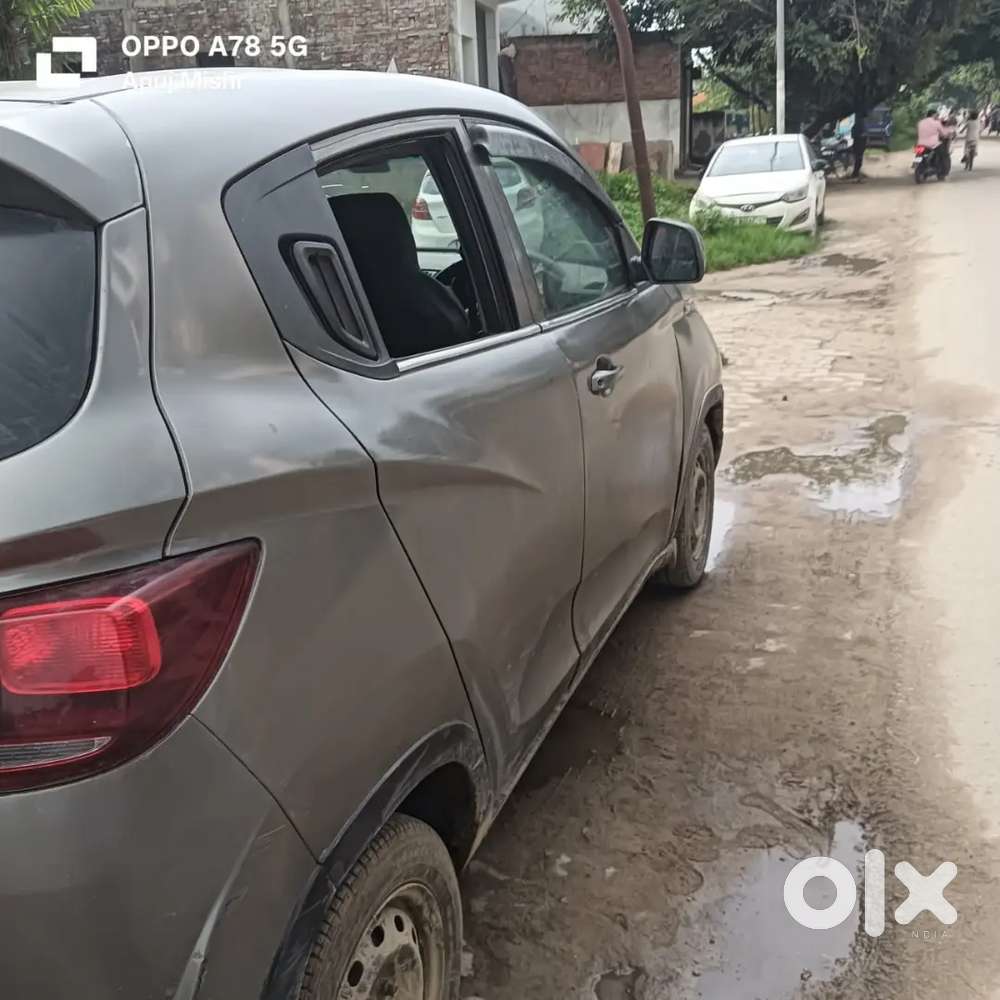 Mahindra Kuv 100 2016 Diesel 6 Str