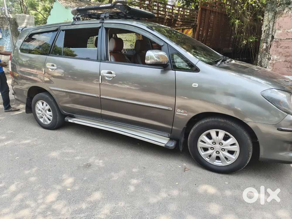 Toyota Innova 2011 Diesel Well Maintained
