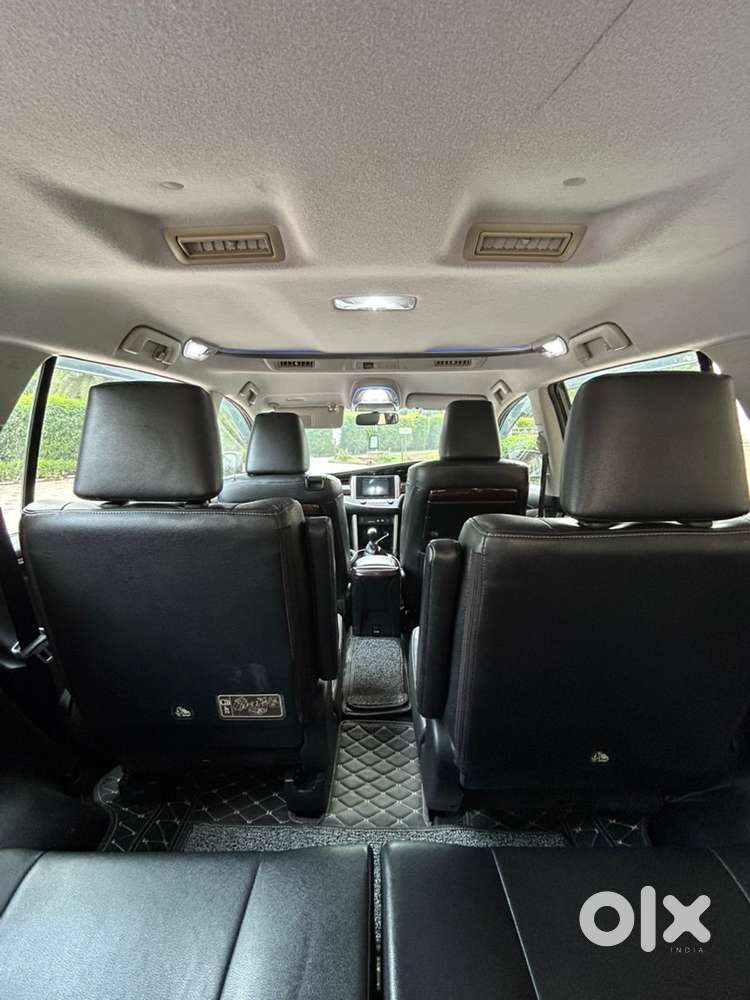 Toyota Innova Crysta Zx Diesel 2016