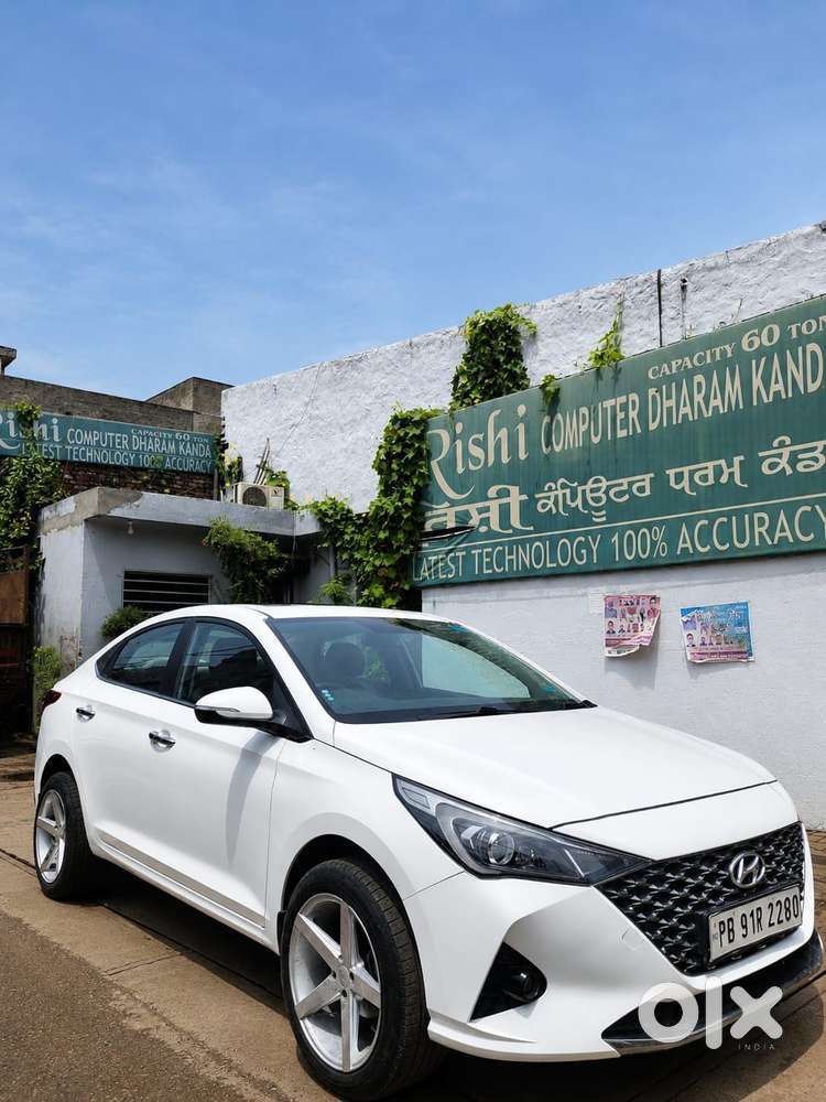 Hyundai Verna 1.5 Sx Petrol Mt, 2022, Petrol