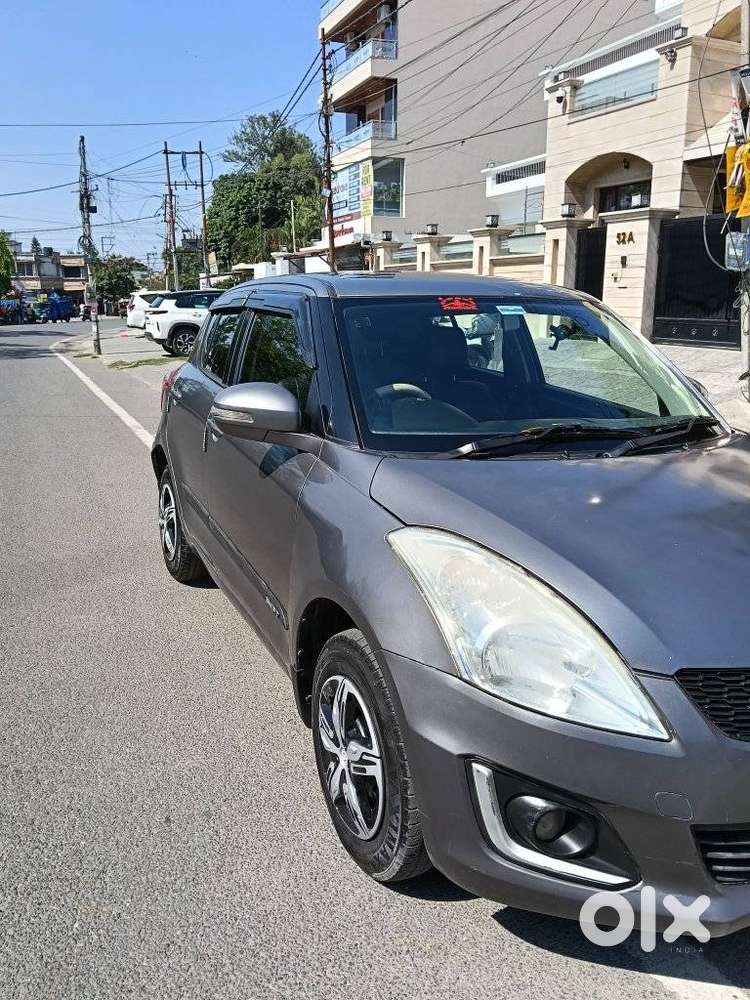 Maruti Suzuki Swift Vxi + Manual, 2015, Petrol