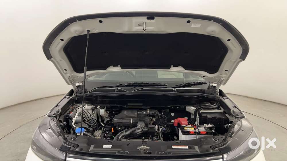 Maruti Suzuki Grand Vitara 1.5 Alpha Smart Hybrid At, 2025, Petrol