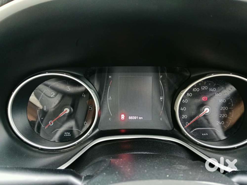 Jeep Compass 2.0 Longitude Option, 2018, Diesel
