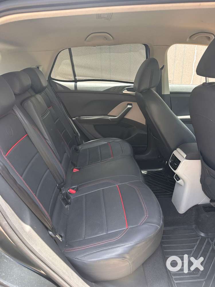Volkswagen Taigun 1.0 Tsi Highline At, 2022, Petrol