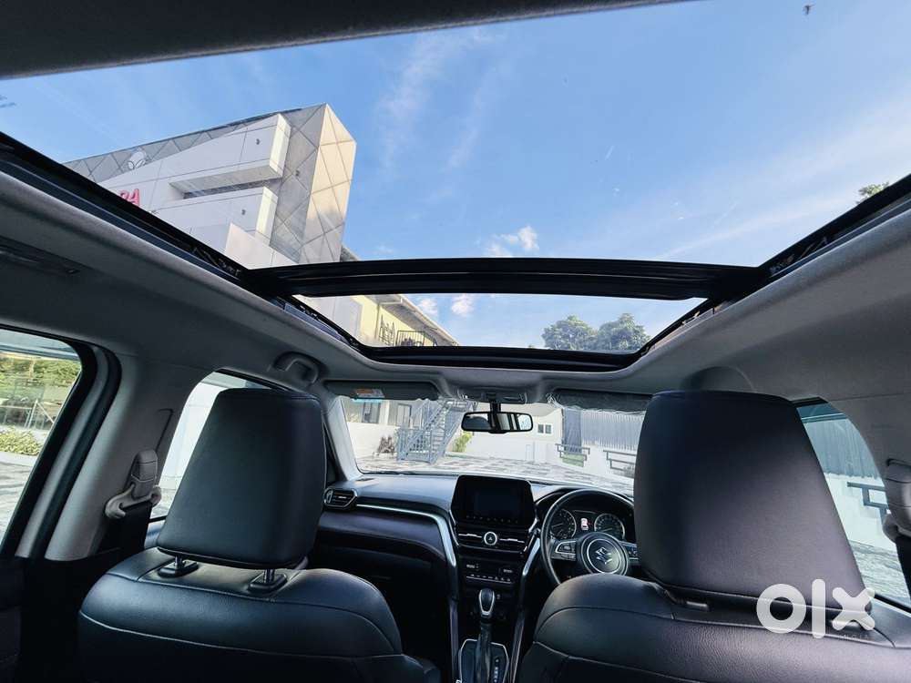 Maruti Suzuki Grand Vitara 1.5 Alpha Smart Hybrid Dual Tone, 2023, P..