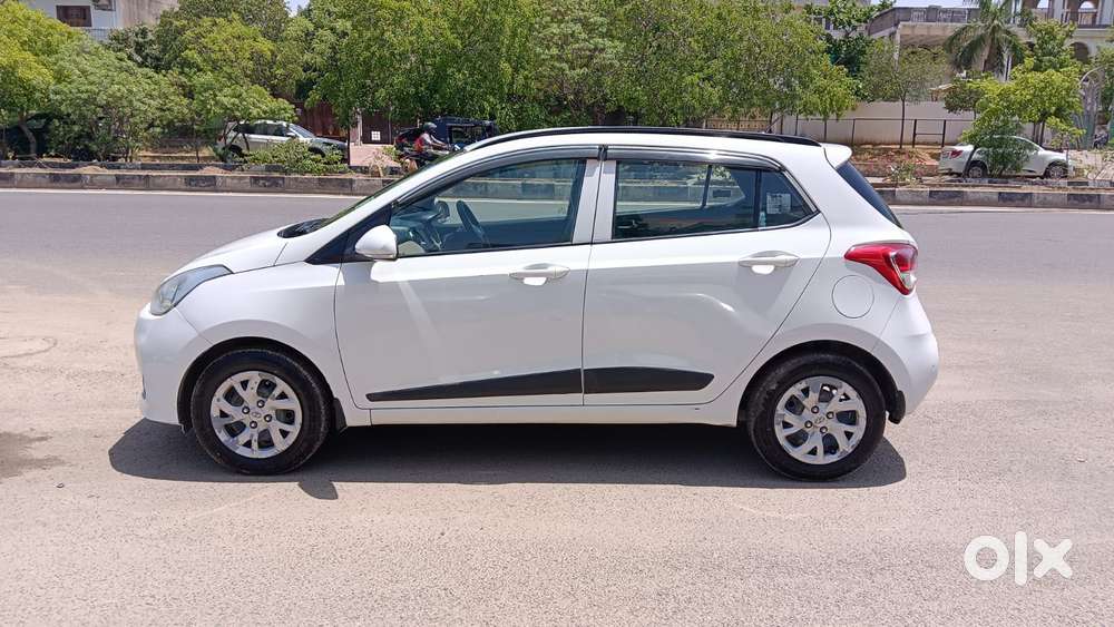 Hyundai Grand I10 Sportz O 1.2, 2018, Petrol
