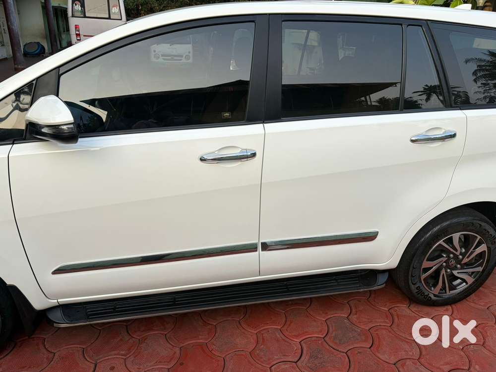 Toyota Innova Crysta [2020-ongoing] 2.4 Gx At 7 Str, 2021, Diesel