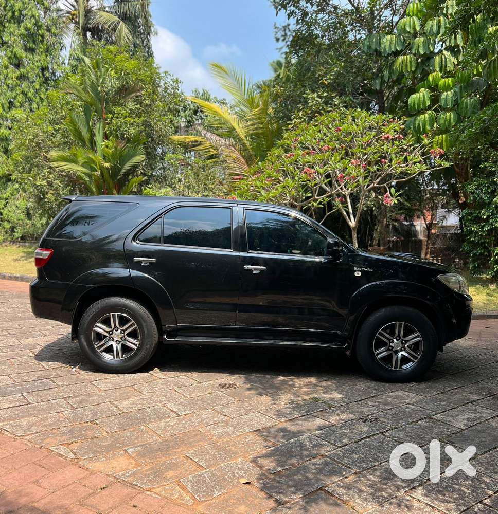 Toyota Fortuner 3.0 4x2 Mt, 2009, Diesel