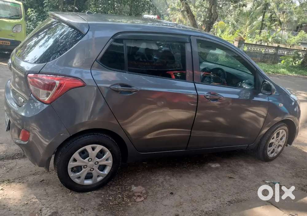 Hyundai Grand I10 2016  77000 Km Driven