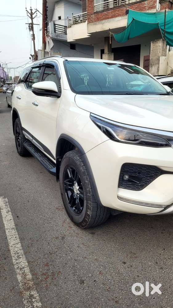 Toyota Fortuner 4x2 At 2.8 Diesel, 2021, Diesel