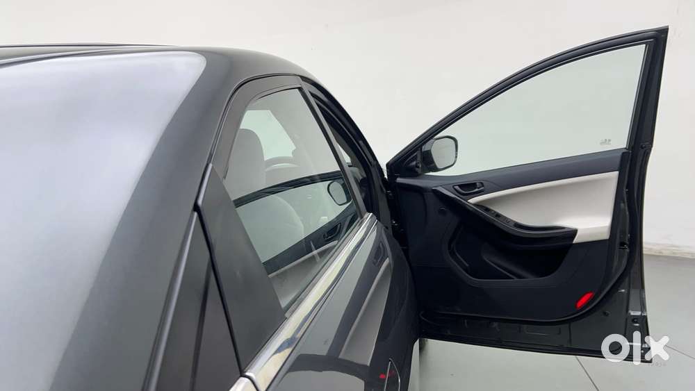 Tata Curvv Pure Plus S 1.2 Revotron Petrol 7dca, 2025, Petrol