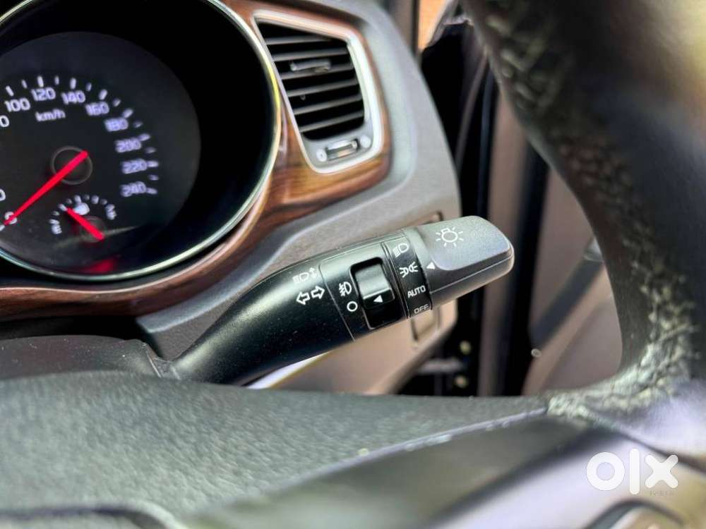 Kia Carnival Prestige, 2023, Diesel