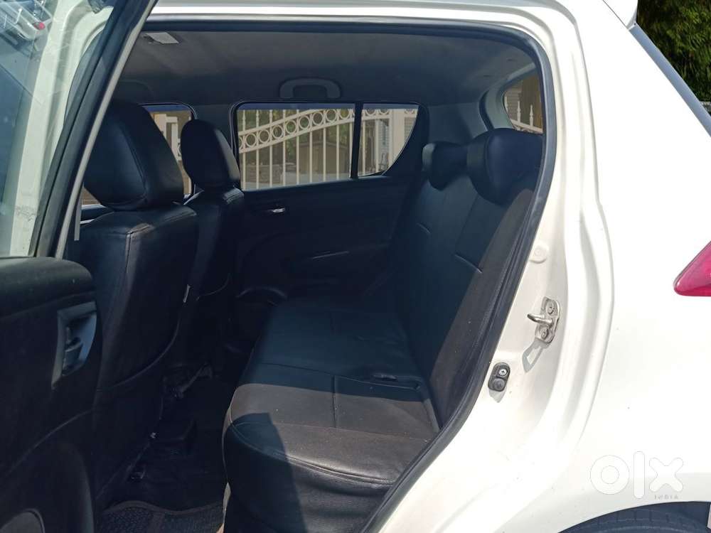 Maruti Suzuki Swift Vxi Abs Bsiv, 2014, Petrol