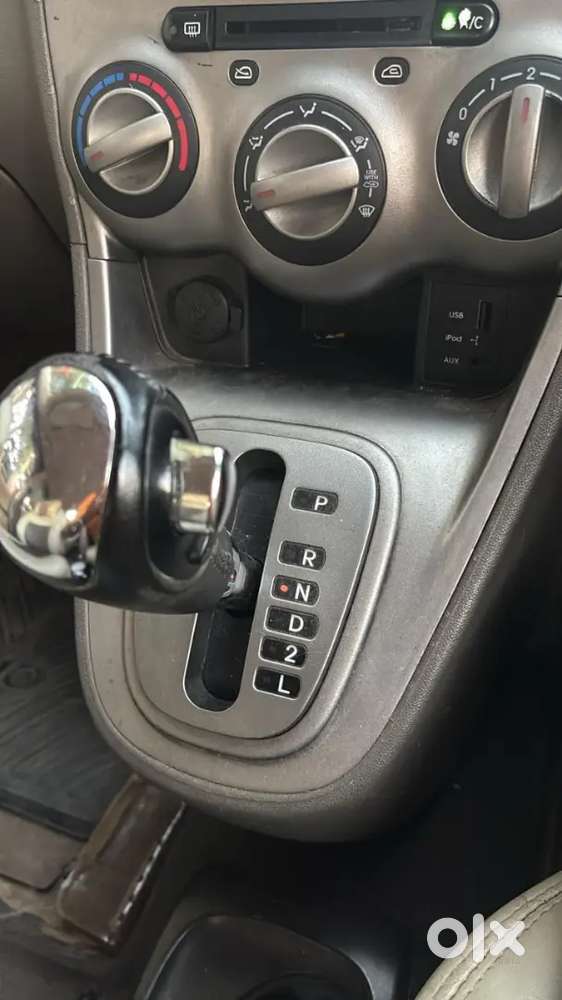Hyundai I10 Sportz 2013 At Automatic