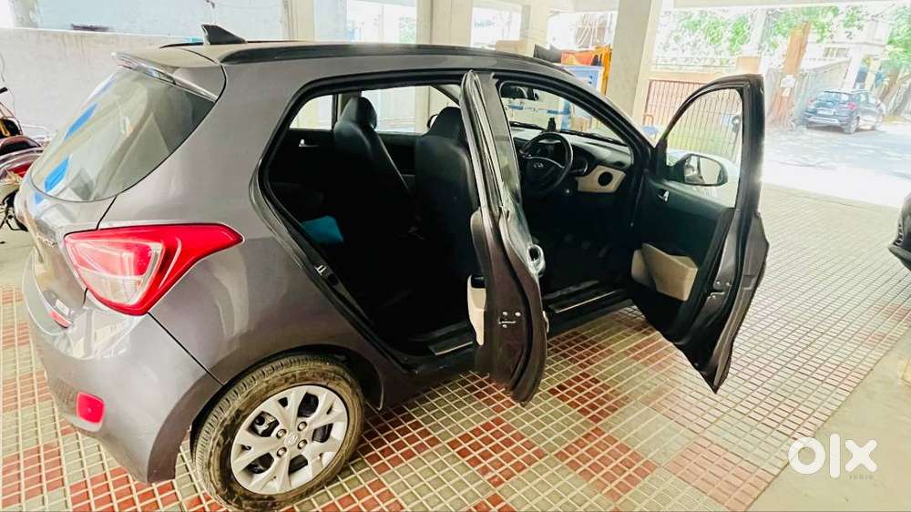 Hyundai Grand I10 1.2 Sportz Vtvt 2016 Petrol 51000 Km Driven
