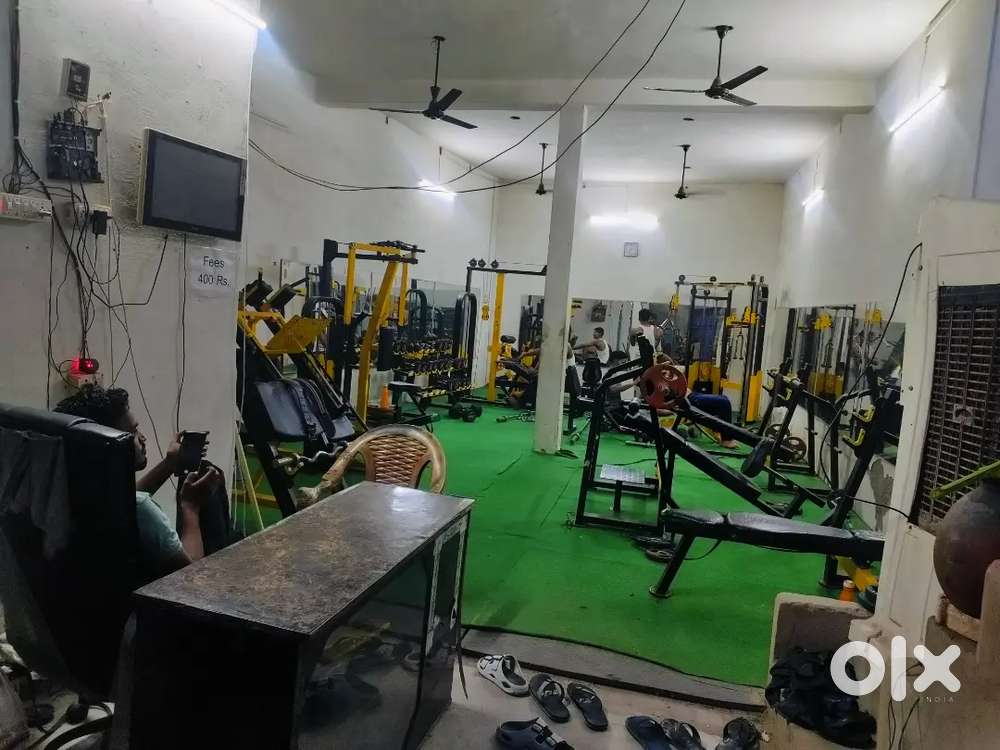 Main road se thoda andar Hall for rent Durga nagar
