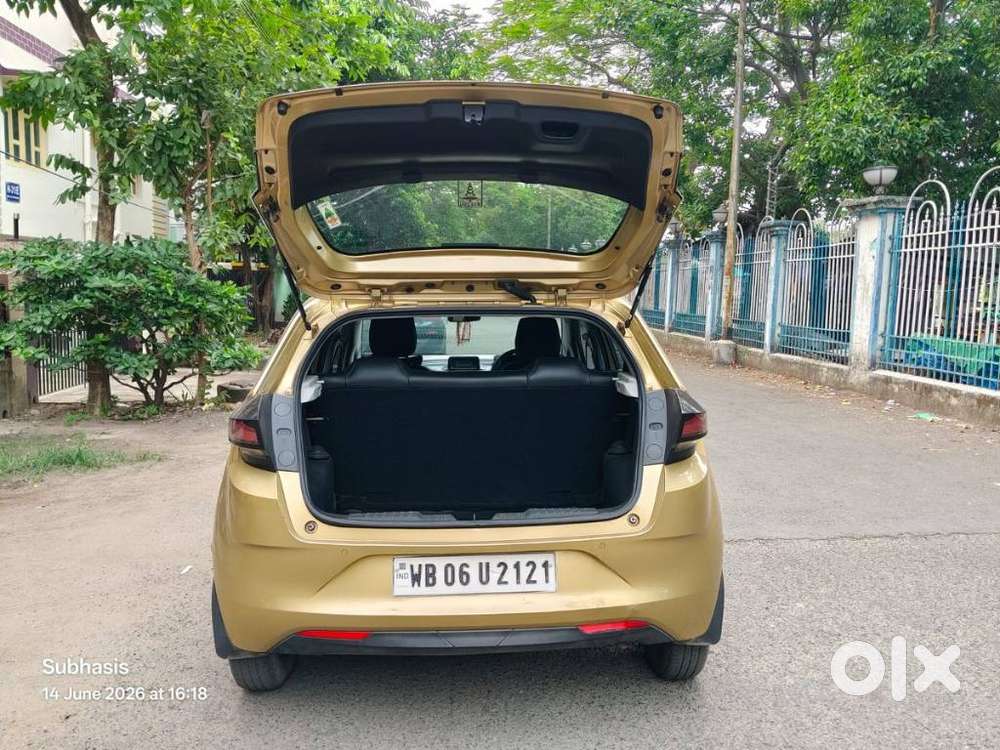 Tata Altroz 1.2 Xe, 2020, Petrol