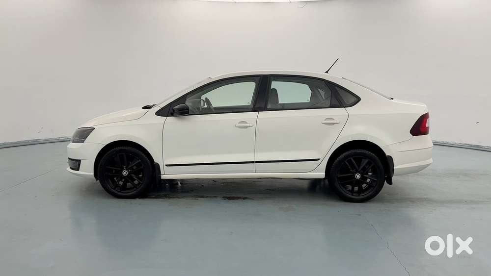 Skoda Rapid 1.0 Ambition Tsi, 2021, Petrol