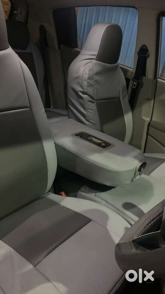 Mahindra Kuv 100 2017 Petrol Good Condition