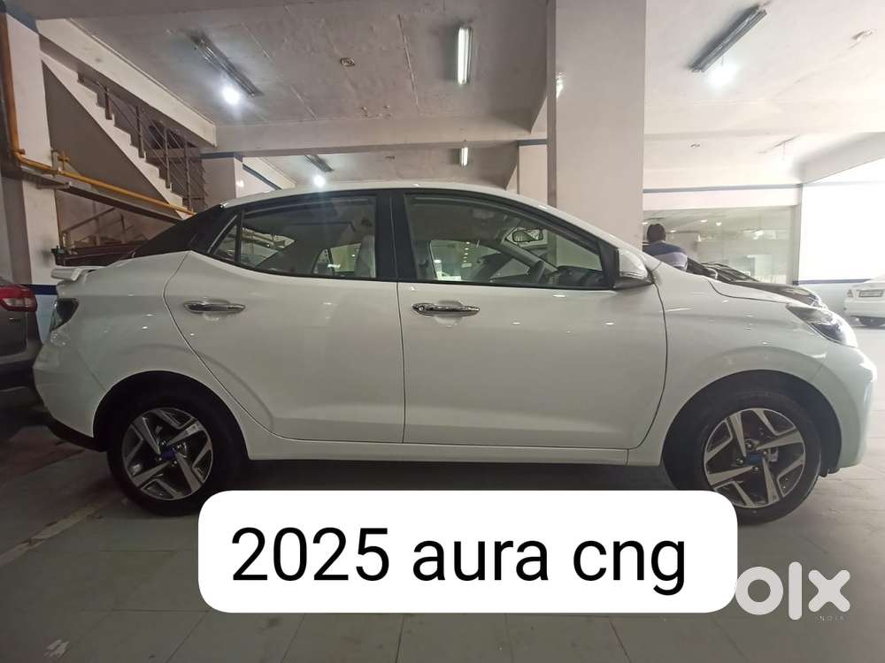 Hyundai Aura 1.2 Sx Cng, 2025, Cng & Hybrids