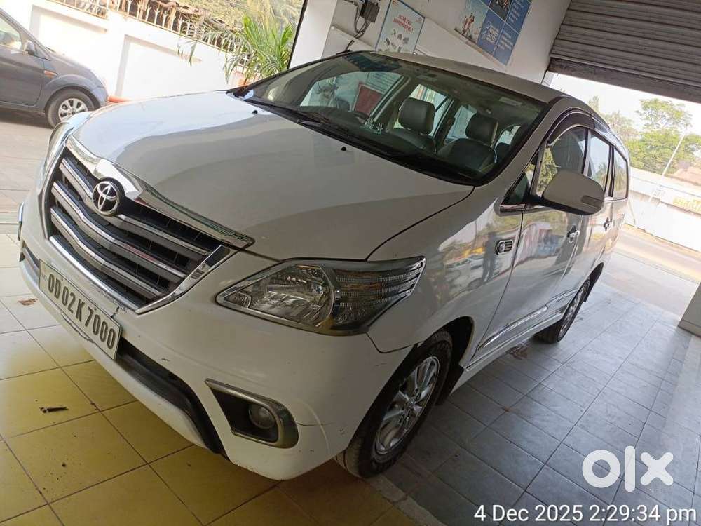 Toyota Innova 2.5 Z Diesel 7 Seater, 2014, Diesel