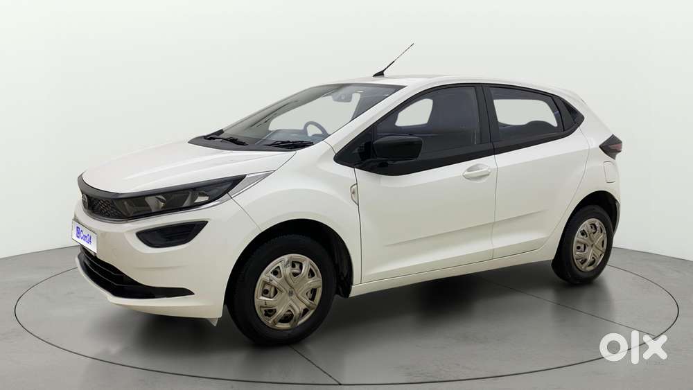 Tata Altroz 1.2 Xe Plus Petrol, 2022, Petrol