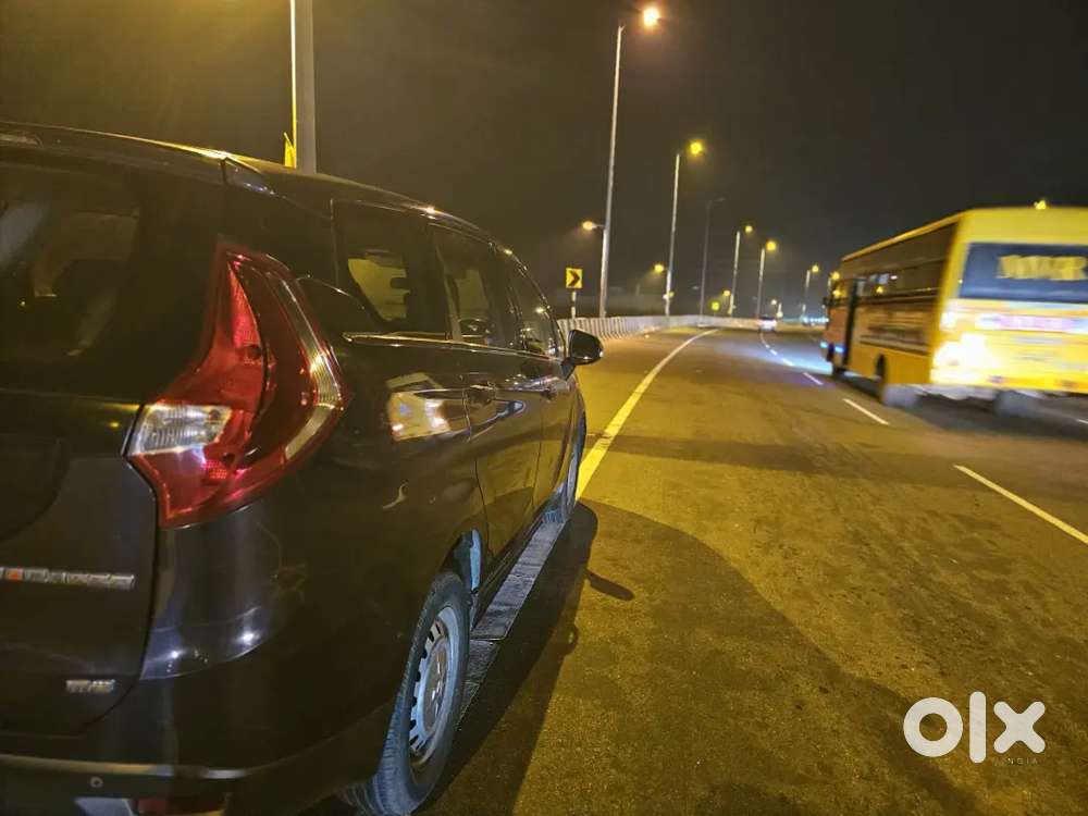 Mahindra Marazzo Diesel 2020