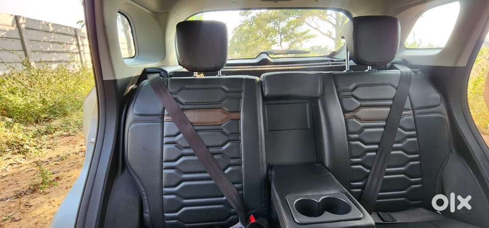 2023 Brezza Zxi+ At Dual Tone | 1 Owner | Sunroof | Negotiable