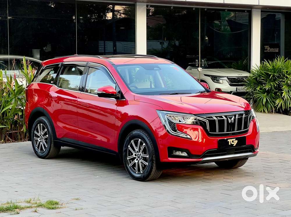 Mahindra Xuv700 2.0 Ax 7 Petrol At Str, 2023, Petrol