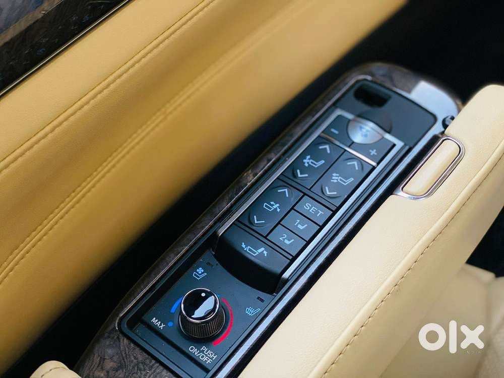 Toyota Vellfire Vip – Executive Lounge, 2021, Petrol