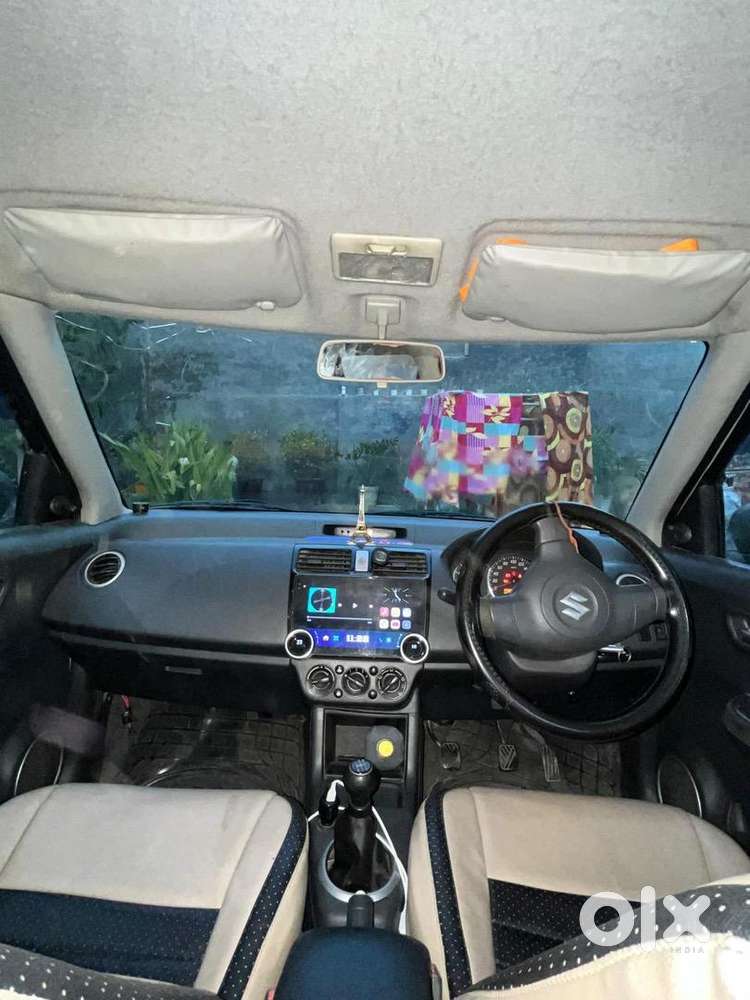 Maruti Suzuki Swift 2010 Petrol 98000 Km Driven