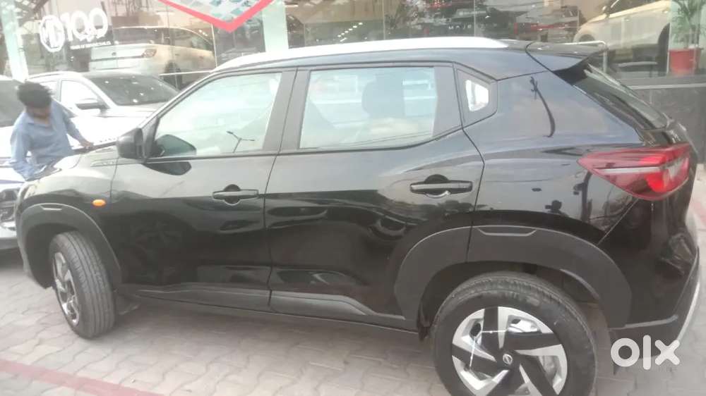Nissan Magnite Xe 1st Owner Single Hand 8000 Km. Driven