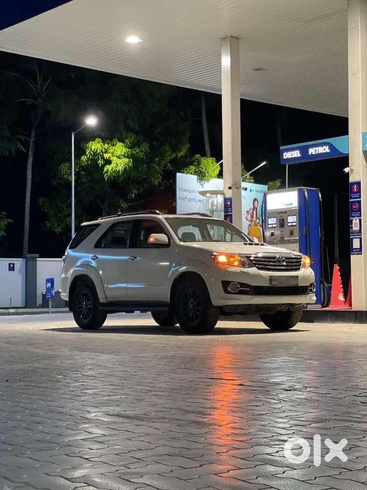 Toyota Fortuner 2015