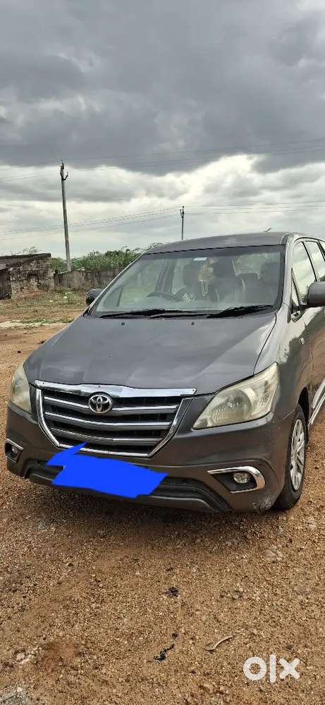 Toyota Innova Diesel 2.5 2014