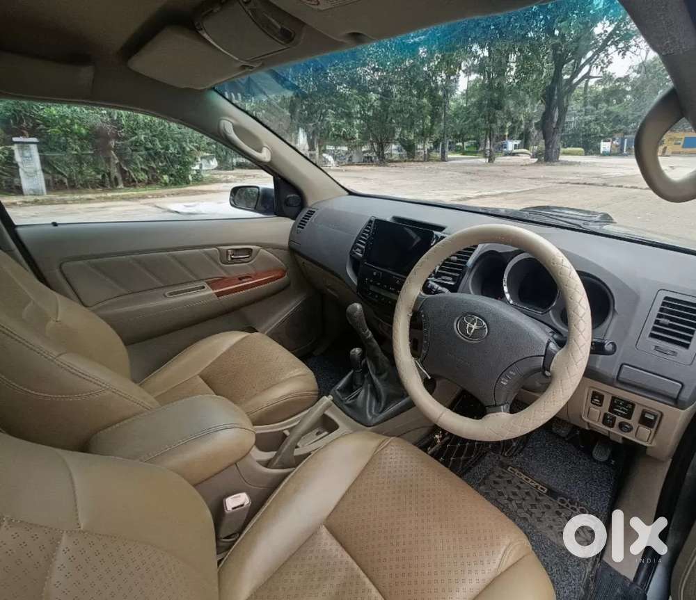 Toyota Fortuner, 2010, Diesel