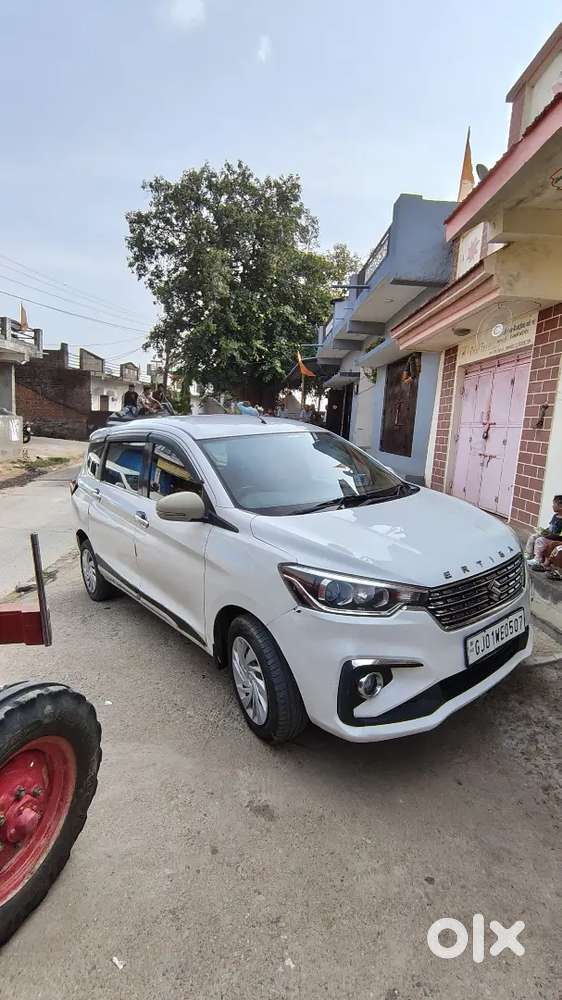 Maruti Suzuki Ertiga 2022 Cng & Hybrids 95422 Km Driven 825000rs