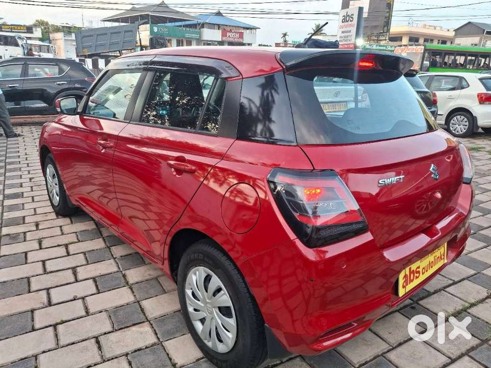 Maruti Suzuki Swift Vxi Optional, 2024, Petrol