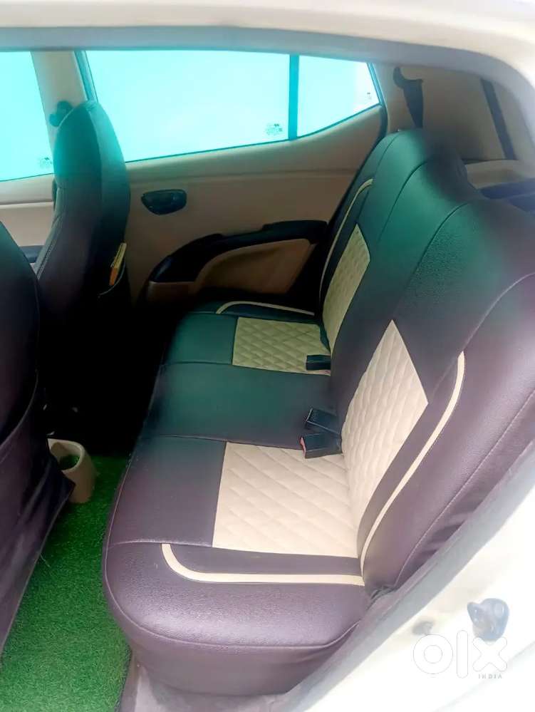 Hyundai I 10 (jhansi Rto Transfer)