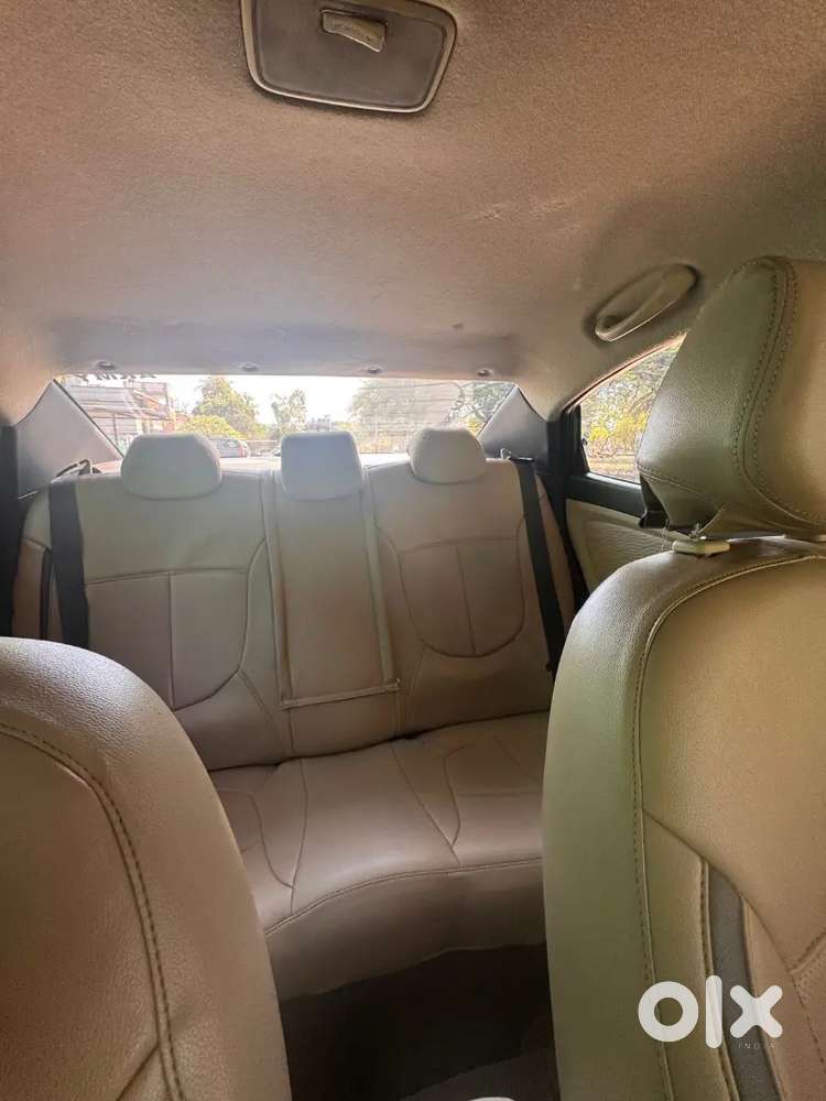 This Car Is Drive In Army Officer To Well Maintained In Car